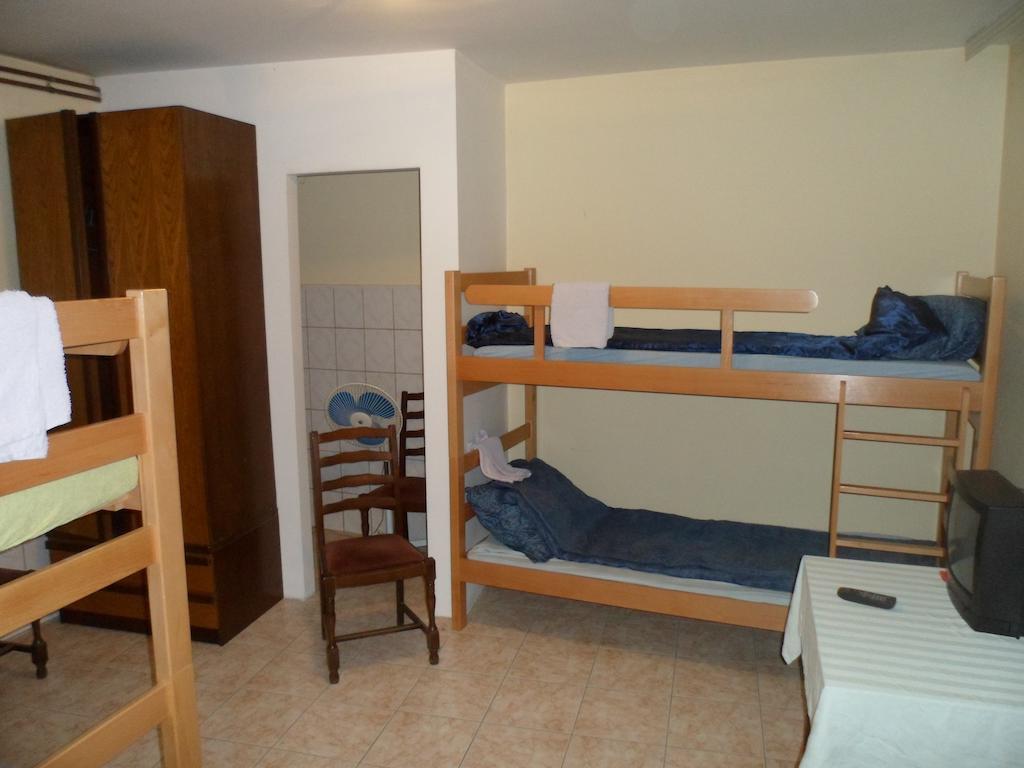 Hostel Olimpik 네고틴 객실 사진